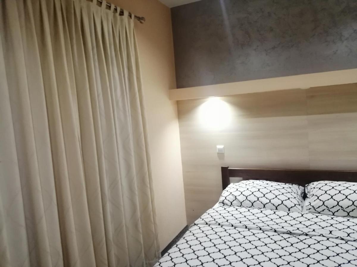 Motel Calypso トラヴニク エクステリア 写真