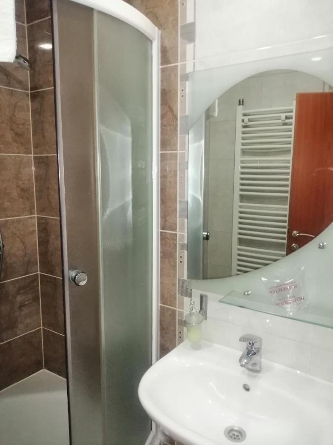Motel Calypso トラヴニク エクステリア 写真